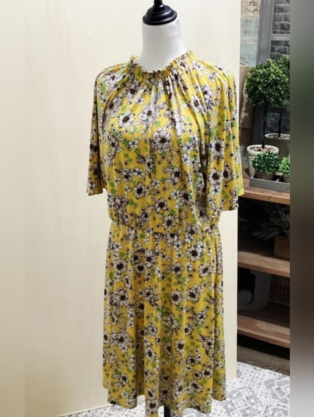Maggy London Yellow Floral Smocked Mock Neck Midi Dress Sz 14
